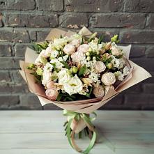 Букет цветов из:  Альстромерии, Розы и Хризантемы в Навле