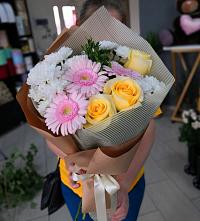 Букет цветов из:  Герберы, Розы и Хризантемы в Навле