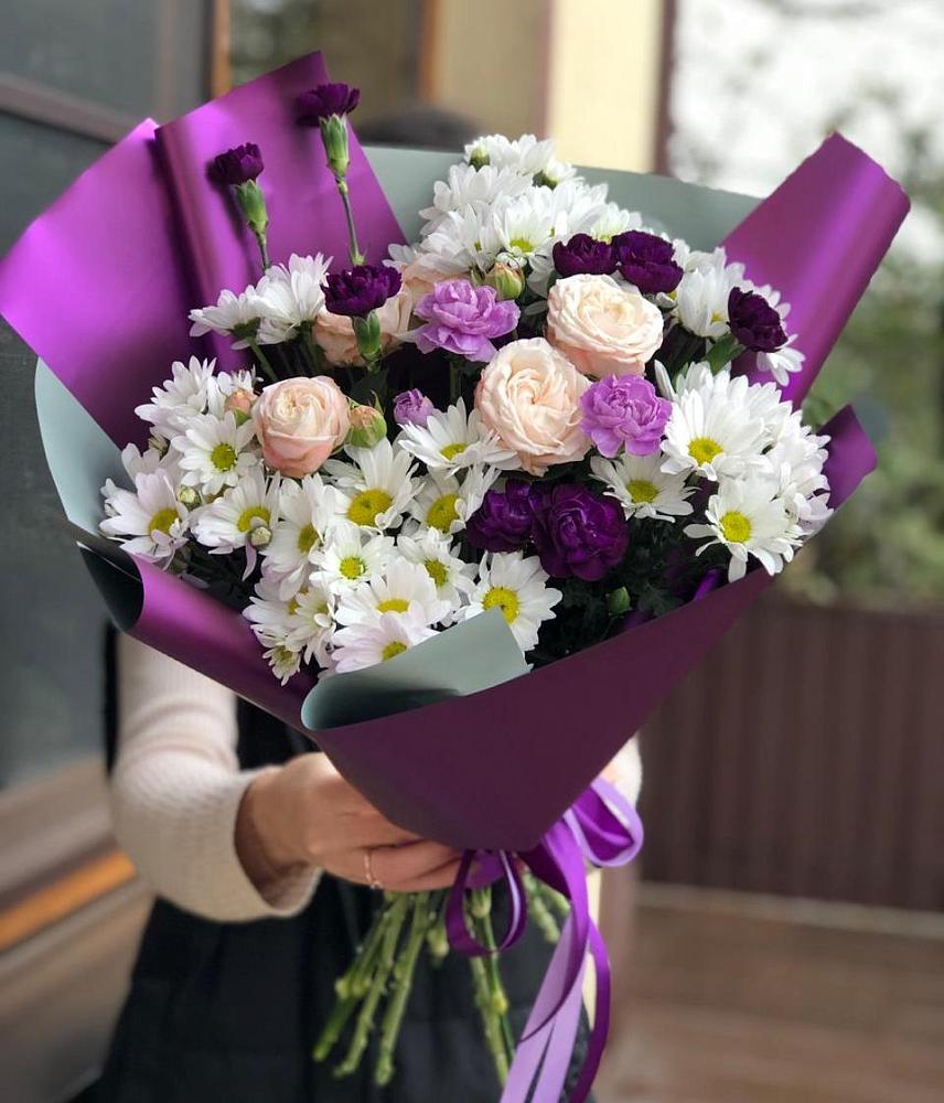 Букет цветов из: Хризантемы, Гвоздики и Розы в Навле