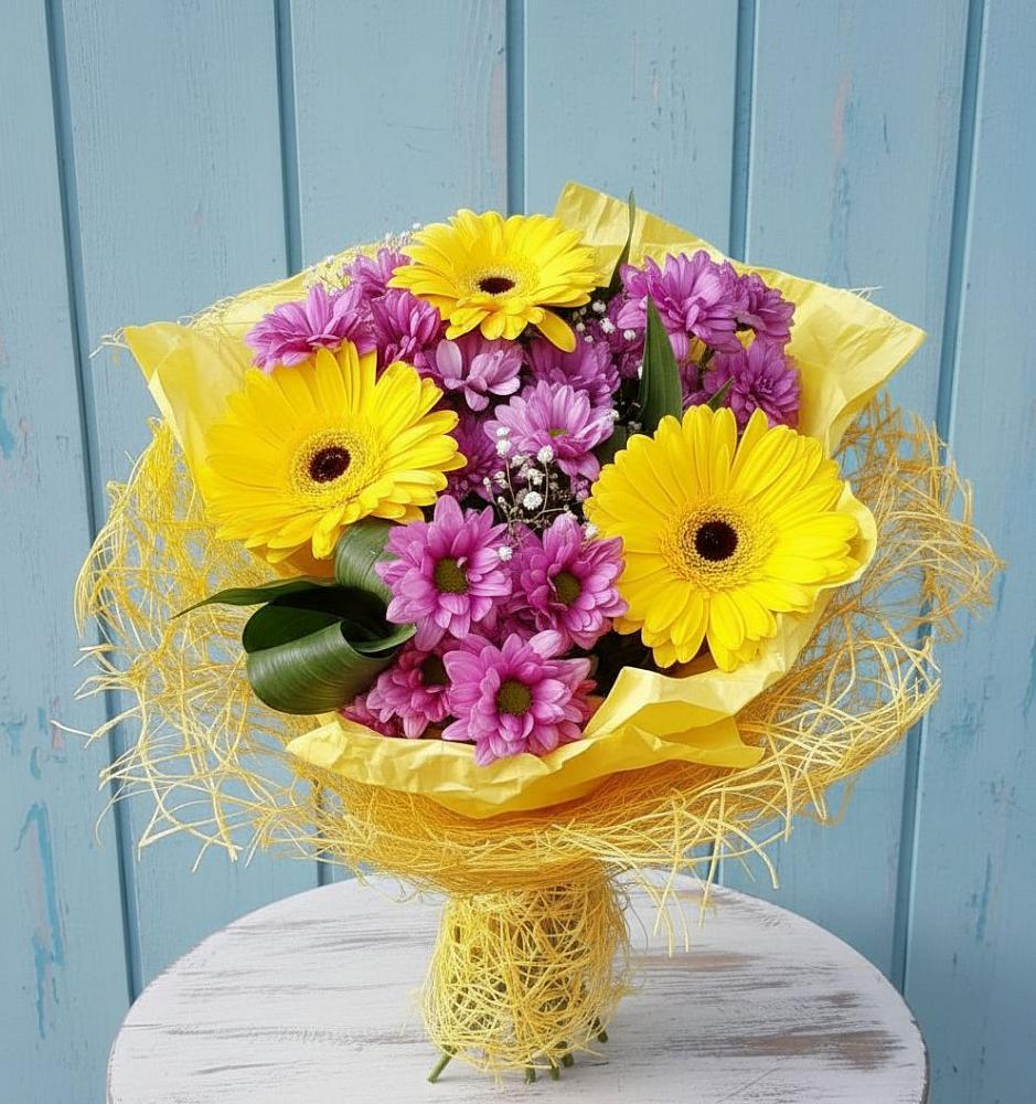 Букет цветов из: Хризантемы и Герберы в Навле