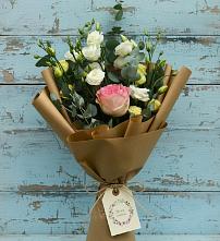 Букет цветов из:  Розы и Лизиантусы #REPLACE_PRED# Навле